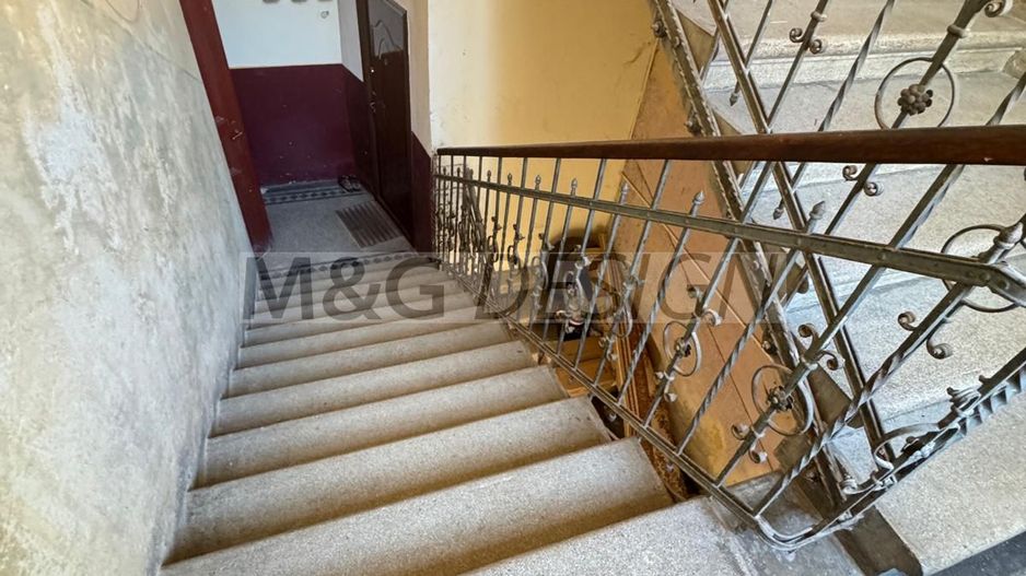 Apart cladire istorica Sinaia etaj 1 cu centrala - Poză 10