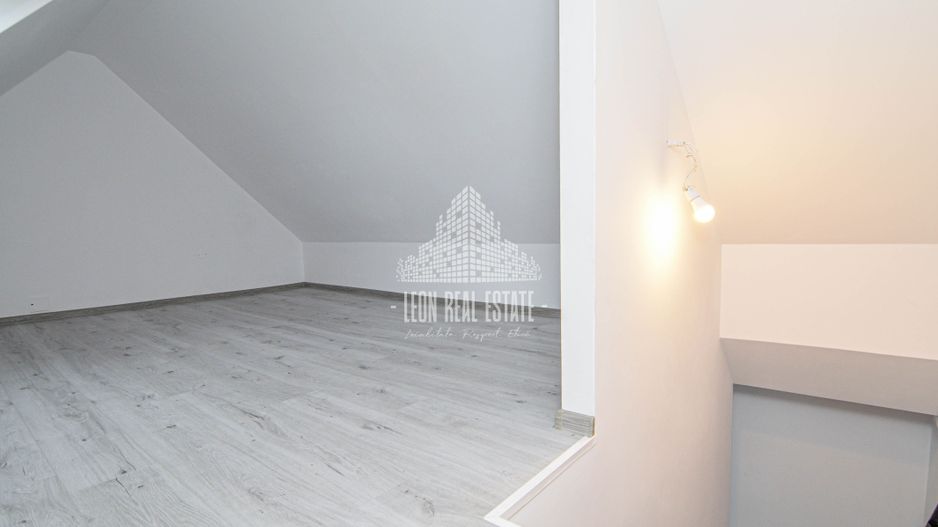 Casă înșiruită în prima parte a Florestiului, zona Stadion - Someșului - Poză 23