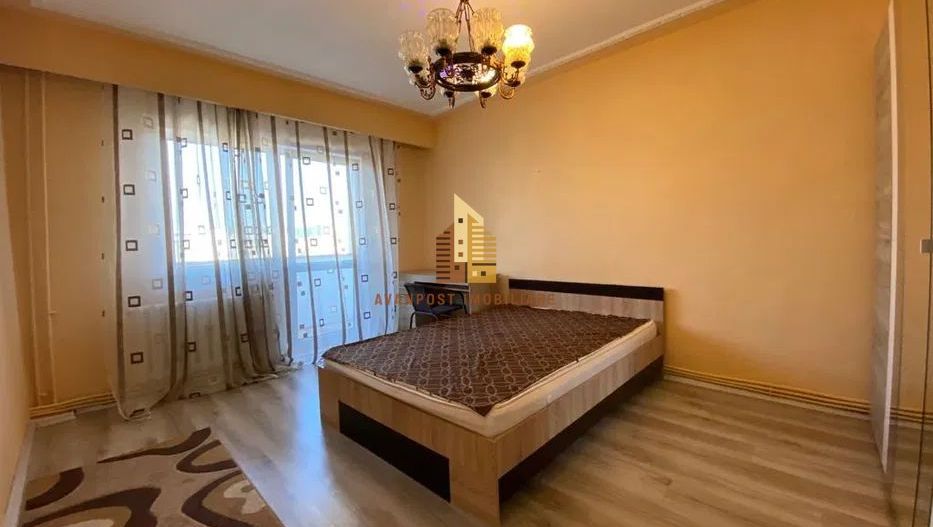 | Apartament cu 3 camere de vanzare | Etaj intermediar| Cartierul Manastur | - Poză 1