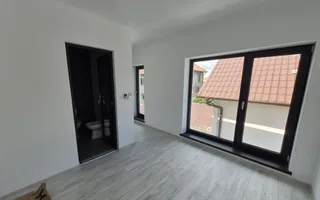 Case 6 Camere, 2 Corpuri, Teren 1507 mp, P+M, Zona Centru - Poză 30