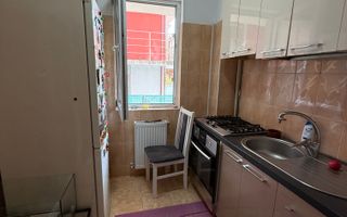 Ap 3 camere - transformat din alipirea a 2 garsoniere - 62 mp - parter - Poză 17