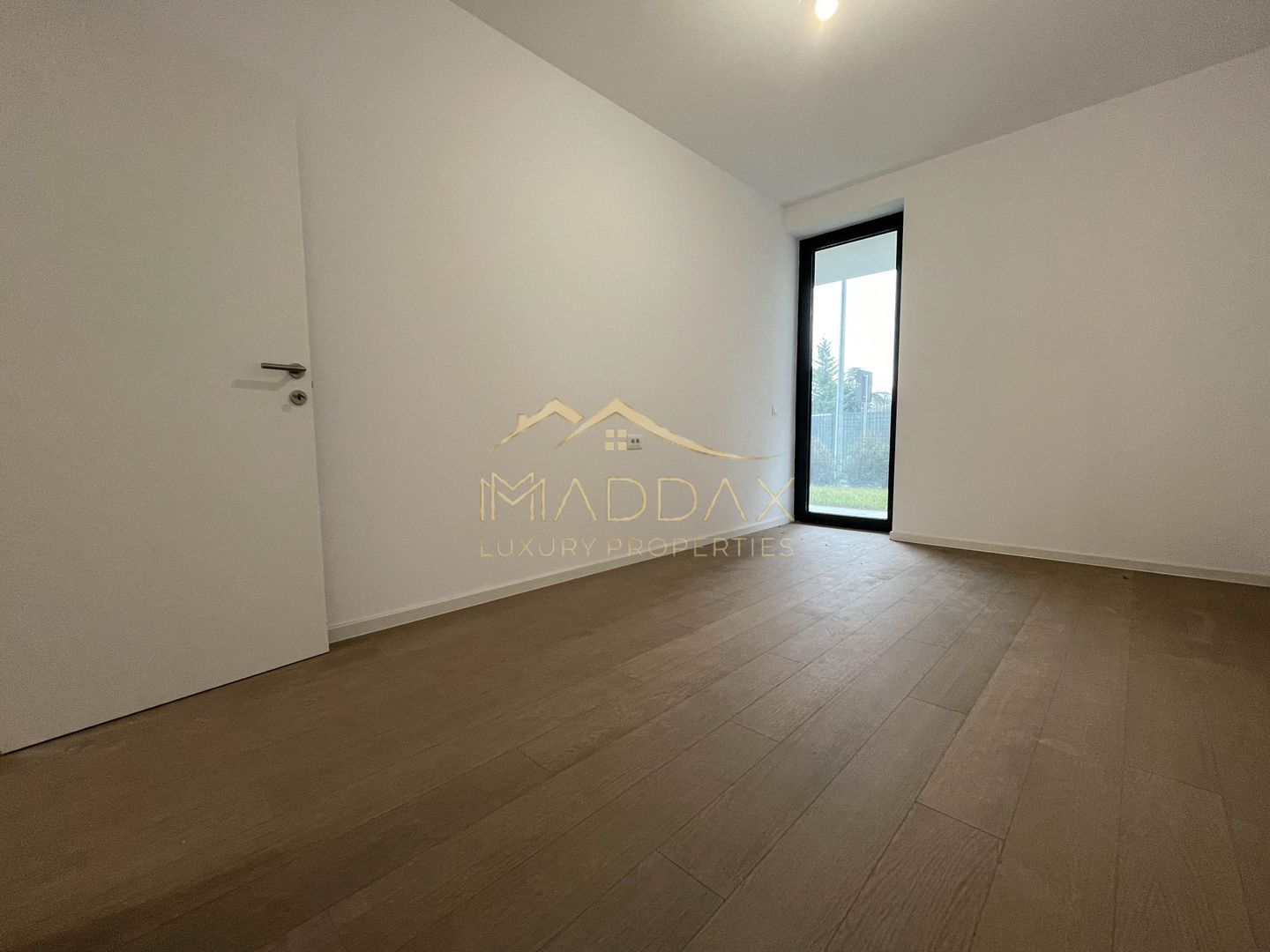 4 rooms apartment***181sqm***// 84sqm garden // Baneasa - Poză 18