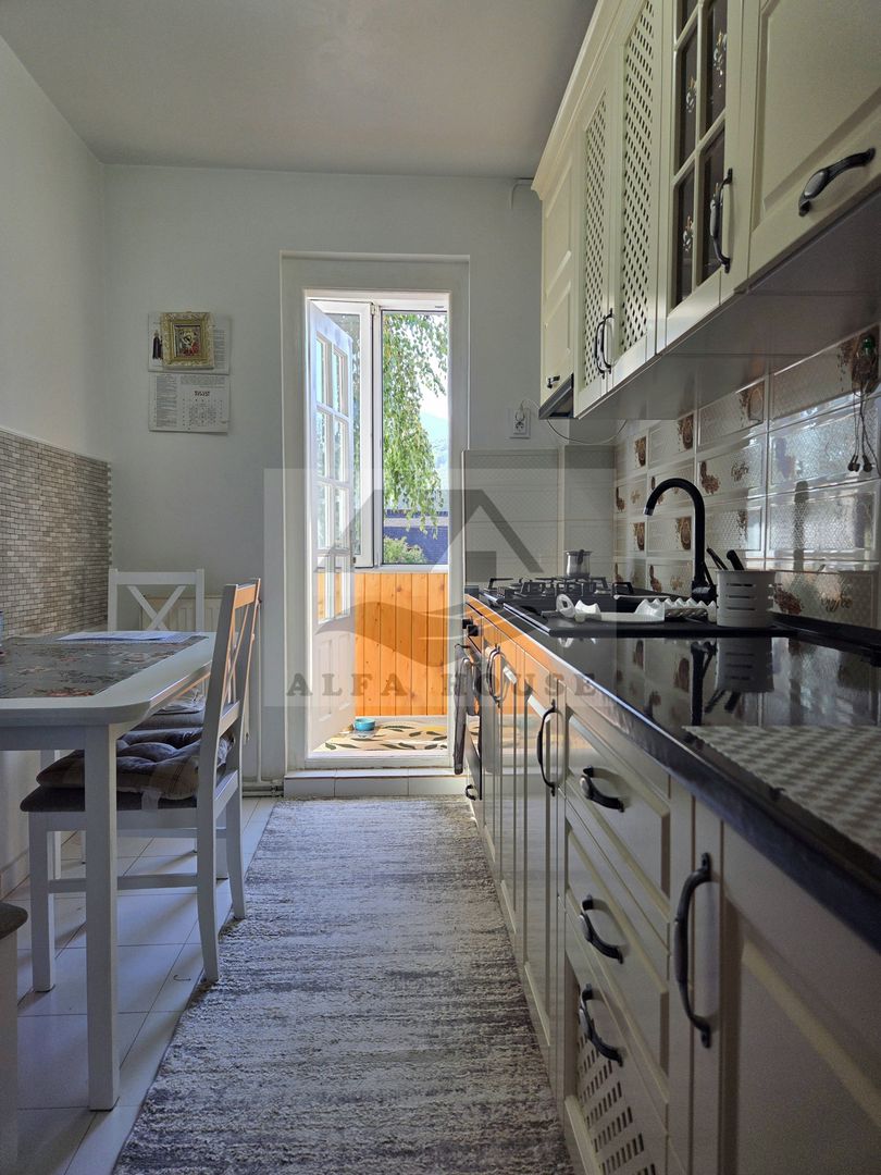 Apartament cu trei camere, zona Noua, 54 mp - Poză 7