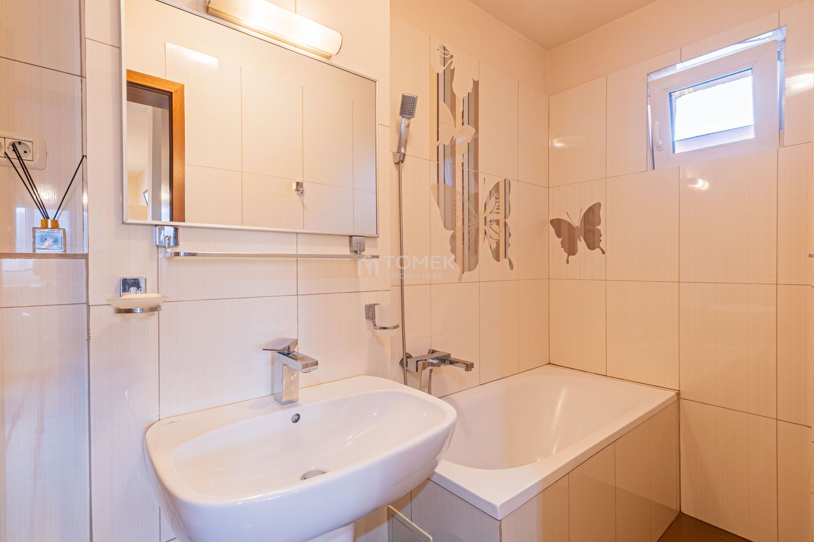 Apartament 2camere B-dul Garii vis-a-vis de Sala Sporturilor - Poză 13