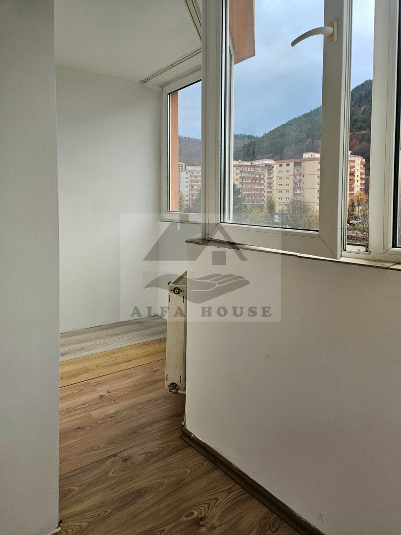 Apartament cu doua camere, zona Racadau 57 mp - vedere spre Tampa - Poză 7