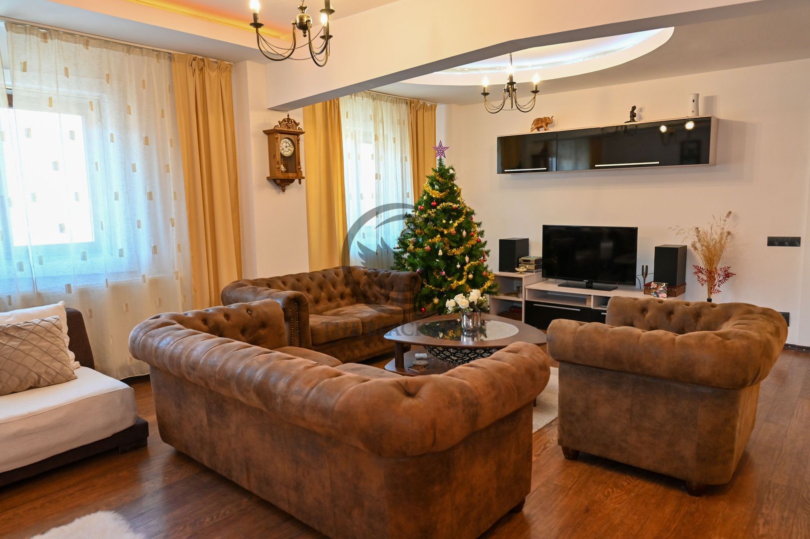 Apartament 5 camere de vanzare | Mobilat-Utilat | Sinaia | COMISION 0% - Poză 3