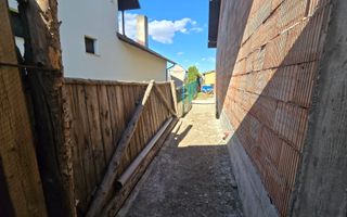 Casă la roșu la 165000 euro I Pe teren de 32 de ari I Măneuți - Poză 15