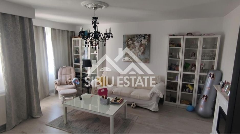 Apartament de inchiriat 3 camere mobilat si utilat in Sibiu - Poză 1