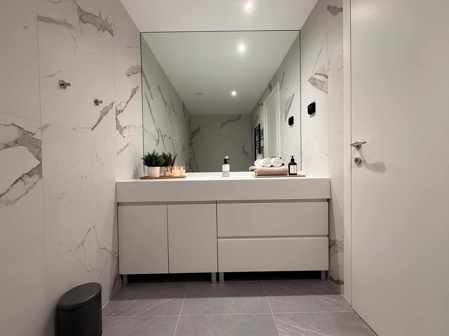 Apartament luminos cu 3 camere și terasă | One Herăstrău Towers - Poză 21