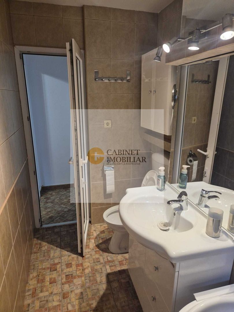 3 Camere - 70MP | Decomandat | 1987 | M Crangasi - 8 minute - Poză 5
