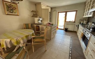 Vila individuala de lux de inchiriat, in cartier Gruia aproape de Cetatuie! - Poză 15