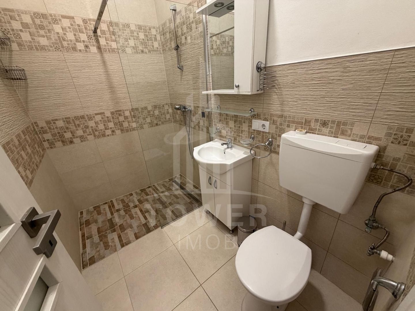 Apartament modern de închiriat în Ocna Sibiului | Piața Traian - Poză 11