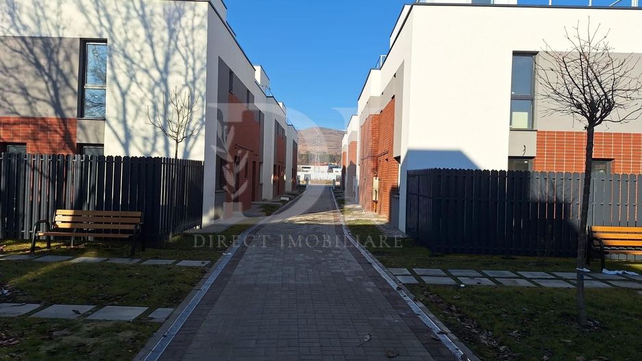 Casă înșiruită | terasă și grădină proprie - Poză 18