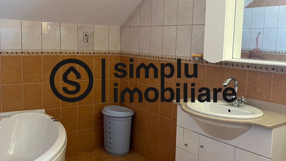 Vila S+P+1+M Lapus, str Paunitei - Poză 77