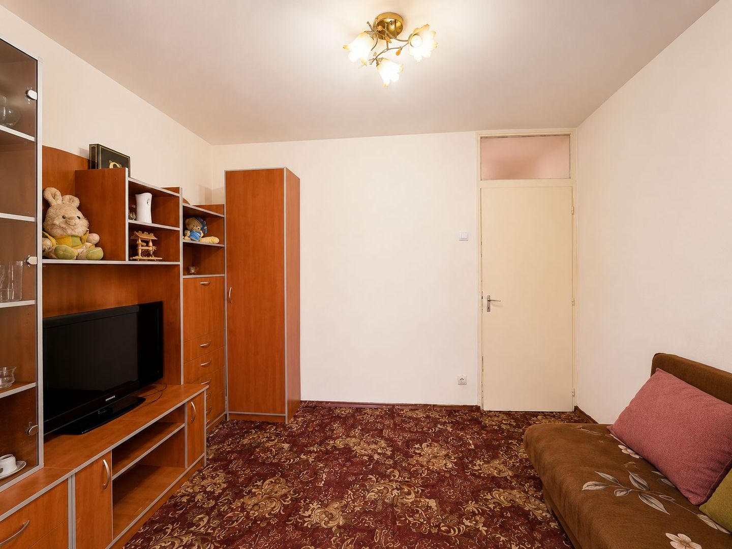 Apartament 3 camere decomandat, zona Alfa, etaj 1, două băi - Poză 13