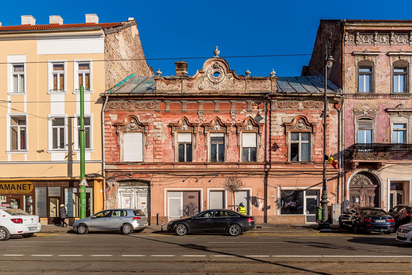 Clădire ultracentrală în Arad – activ imobiliar cu potențial ridicat - Poză 4