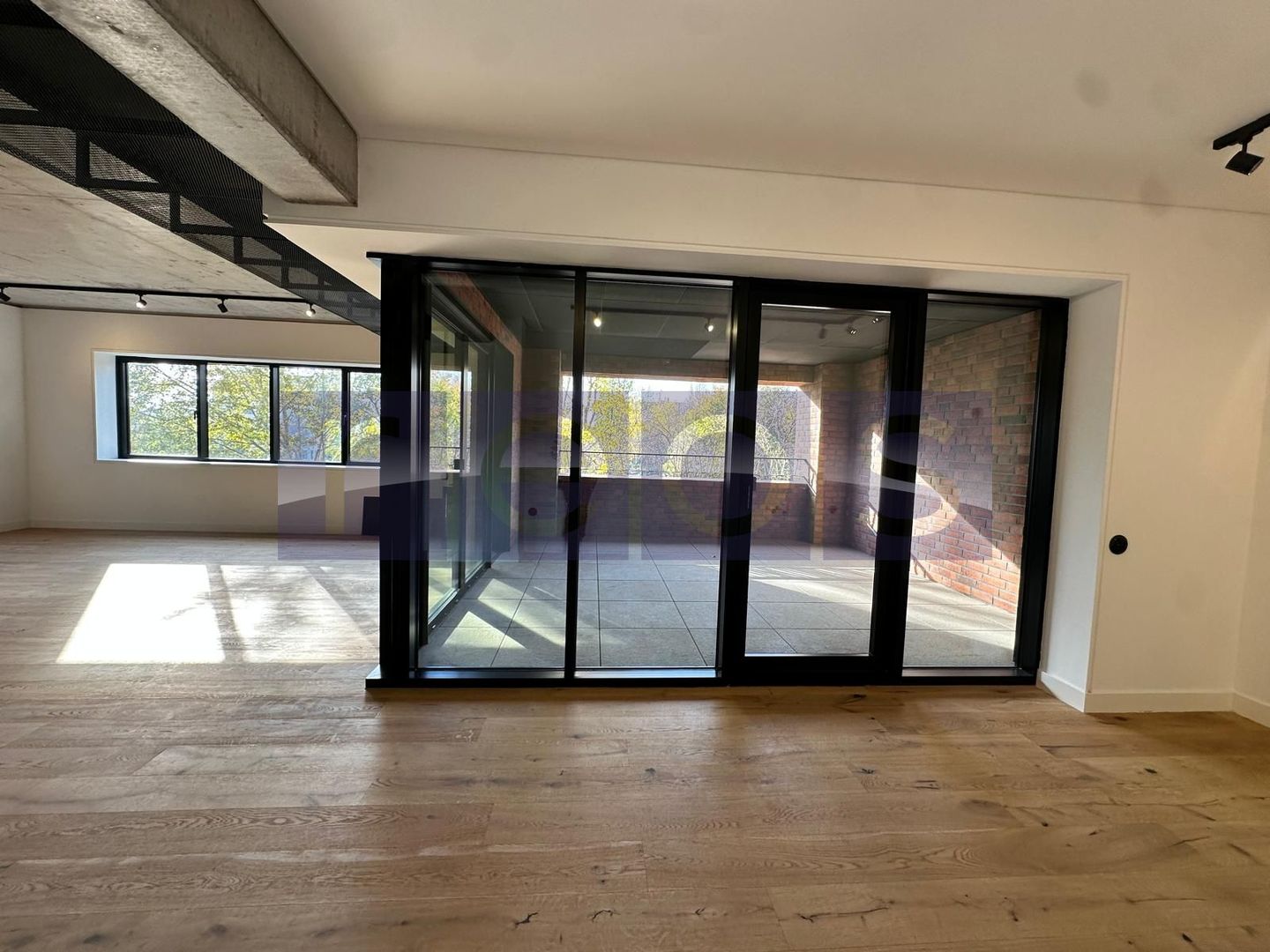 DE VANZARE DUPLEX 104MP | 3 CAMERE | DESIGN DEOSEBIT | FINISAJE LUX - Poză 39