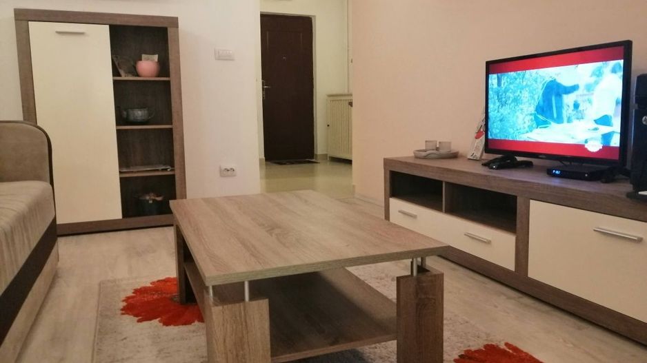 Apartment Sala Palatului/Cismigiu - Poză 1