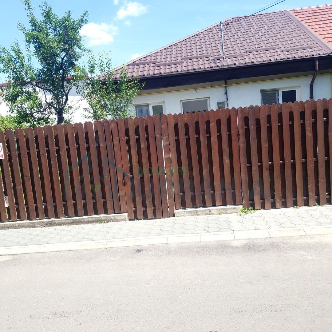 Casă de închiriat, 2 dormitoare, mobilată, curată, curte mică, zonă liniștită, aproape de centru, Iași - Poză 2