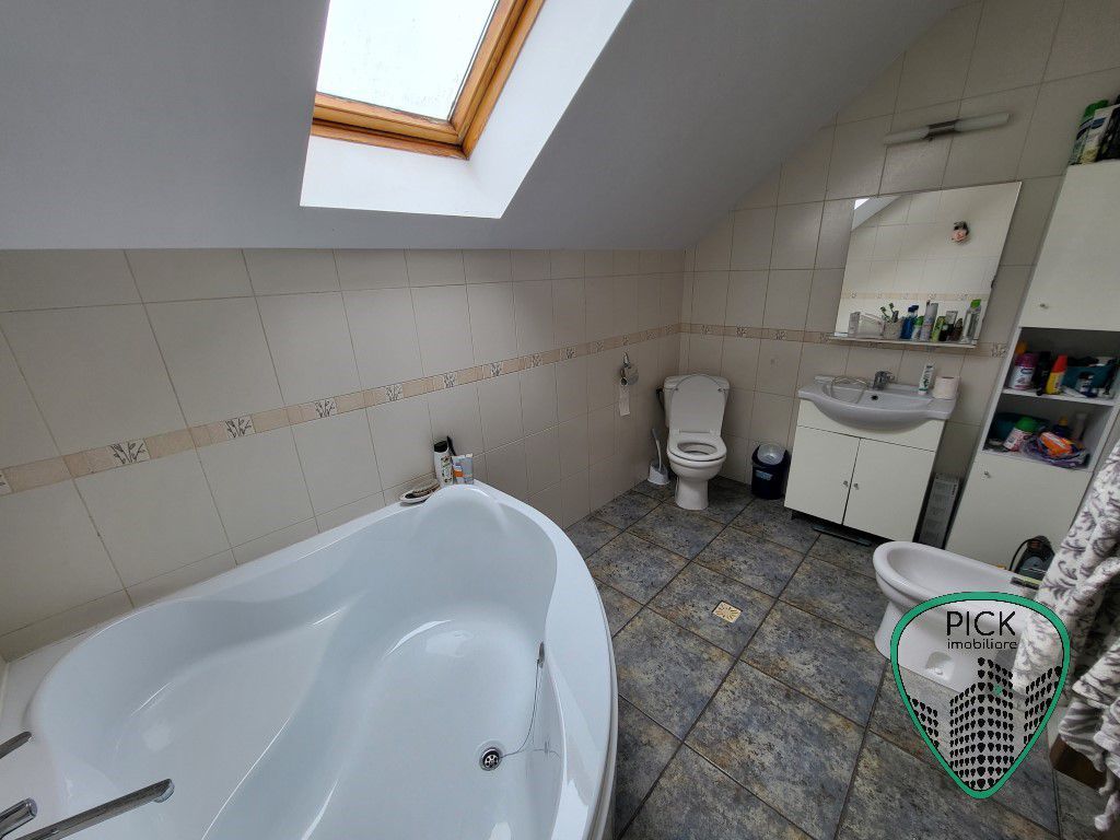 P 1097 - Casă cu 7 camere în jud. Mureș, Sângeaorgiu de Mureș - Poză 12