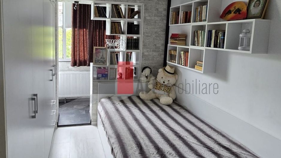 Vindem apartament cu 3 camere, Crângasi - Poză 10