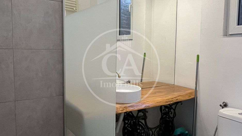 Apartament de închiriat cu 3 camere în zona ultracentrală, Oradea - Poză 7