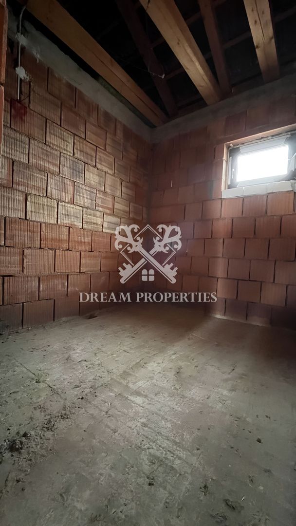 Duplex de vanzare 4 camere, 2 bai, teren 240 mp, intrare Chinteni - Poză 5