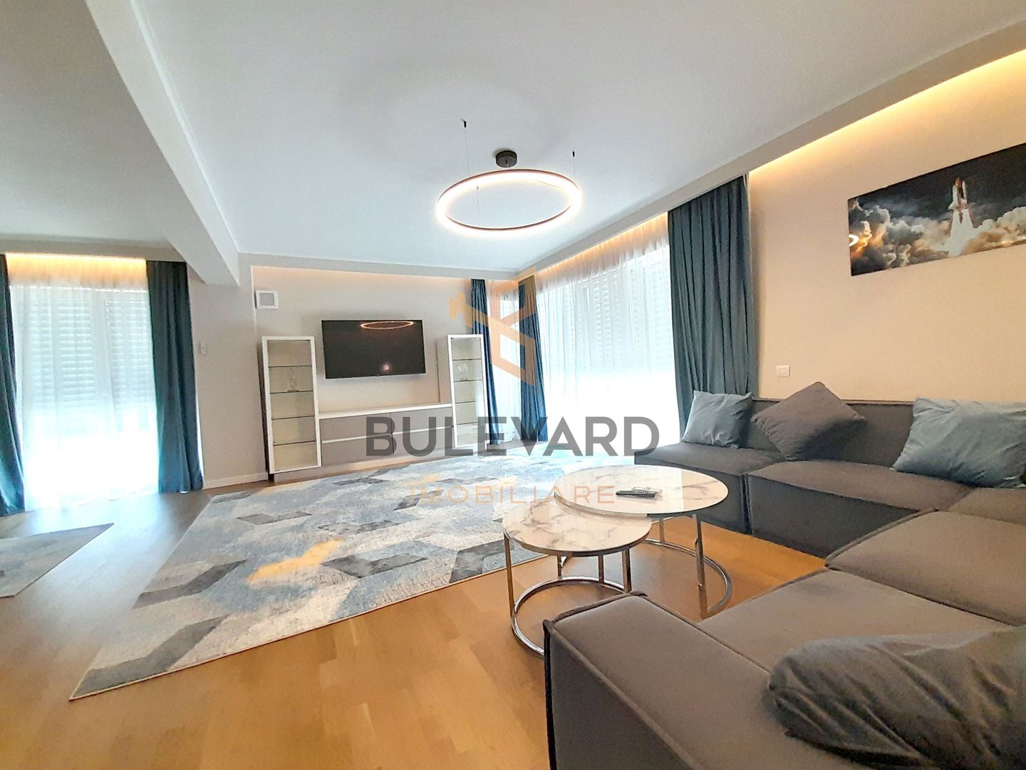 Penthouse de lux 150 mp utili + 200 mp terasa + 2 parcari subterane - Poză 4