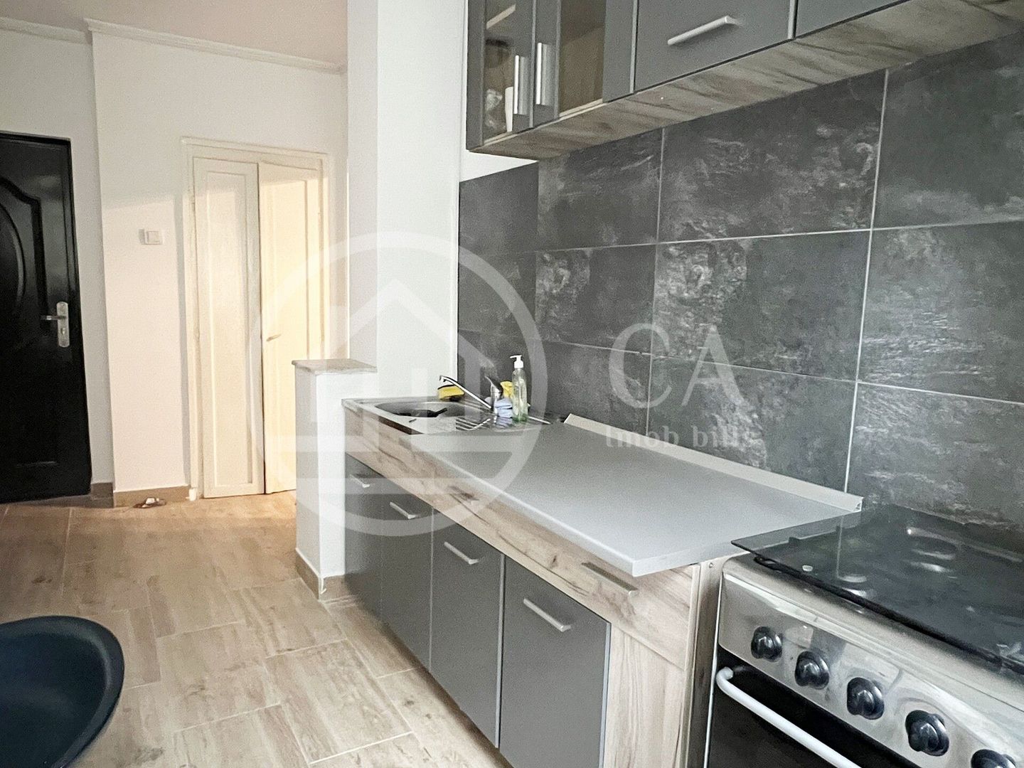 Apartament cu 2 camere de închiriat, zona Rogerius, Oradea - Poză 10