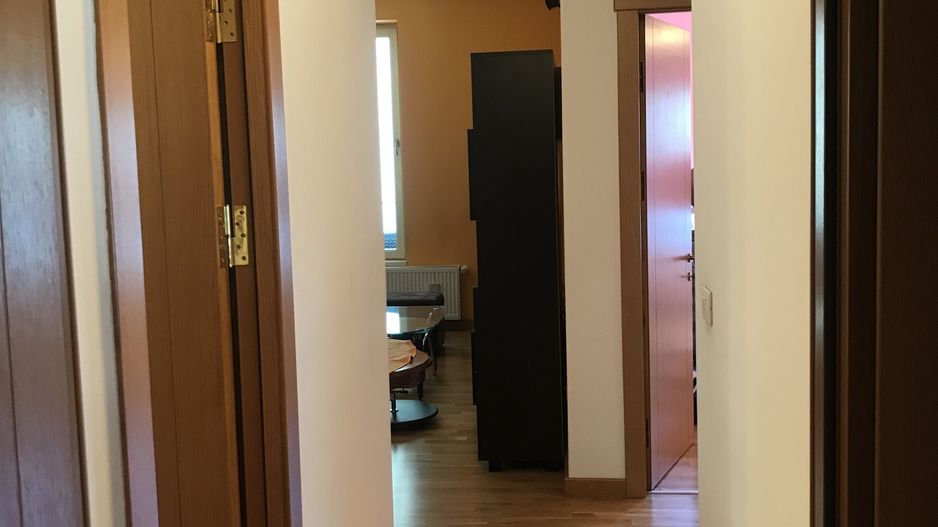 Apartament generos 3 camere - Poză 14