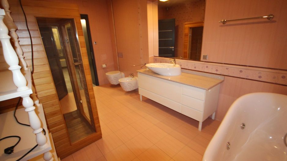 Lux la 5 minute de Iulius Twon - Poză 14