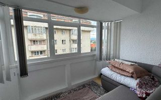 Apartament 4 camere, 4 balcoane in zona Turnisor - 159.000 € - Poză 2