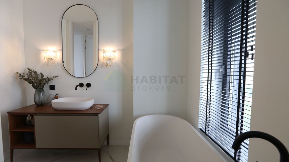 Eleganță pură într-un ansamblu exclusivist – Vilă complet mobilată AMBER GARDEN - Poză 14