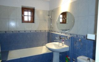 De închiriat  Apartament 2 Camere cu Centrala Proprie, 62 mp Pridvorului - Poză 1