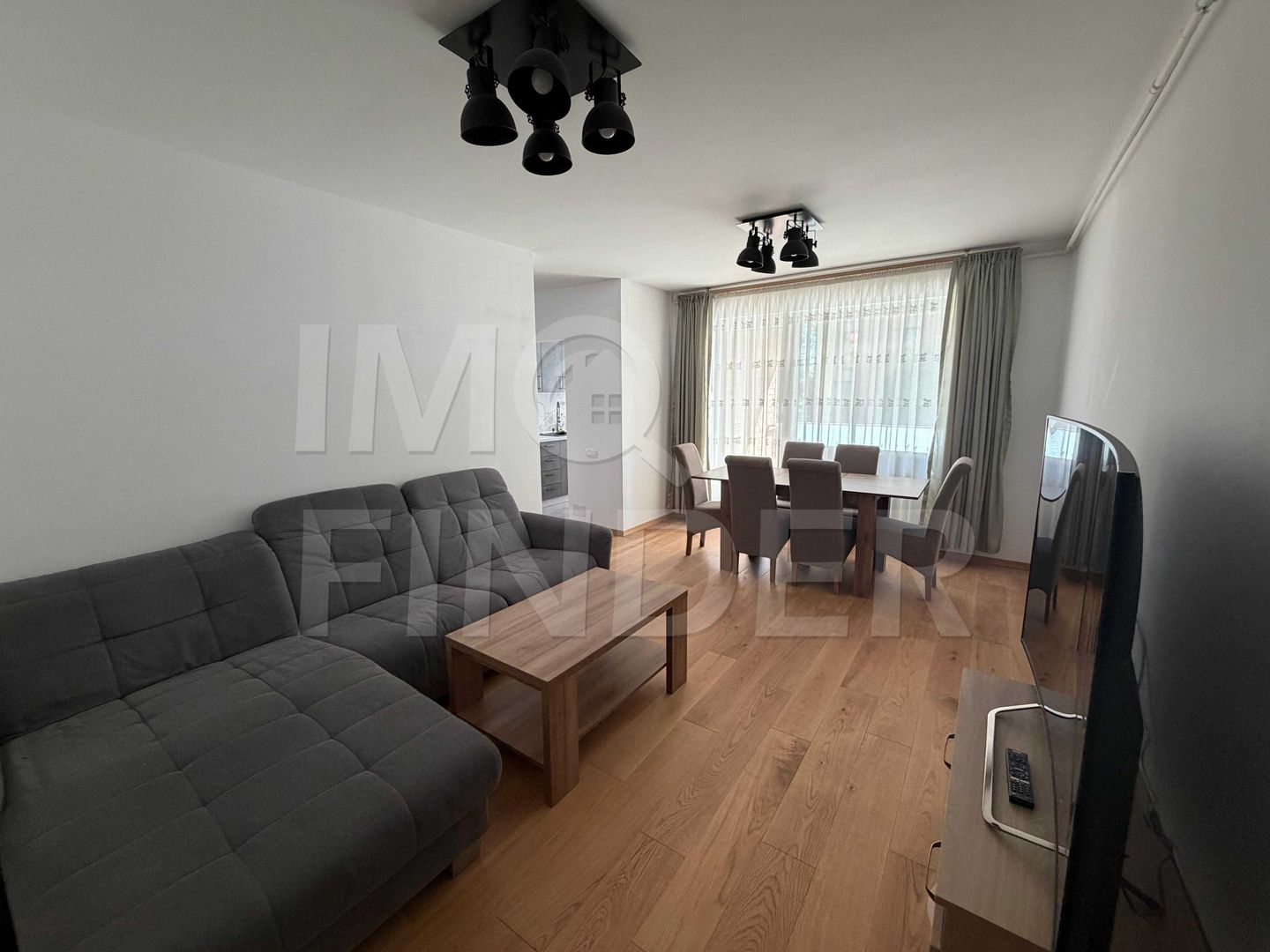 Apartament nou de 3 camere superfinisat, cartier Bună Ziua - Poză 1