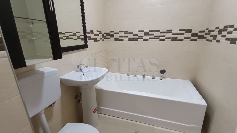 2 camere 45 mp, cu LOC PARCARE SI GRADINA, zona Terra - Poză 5