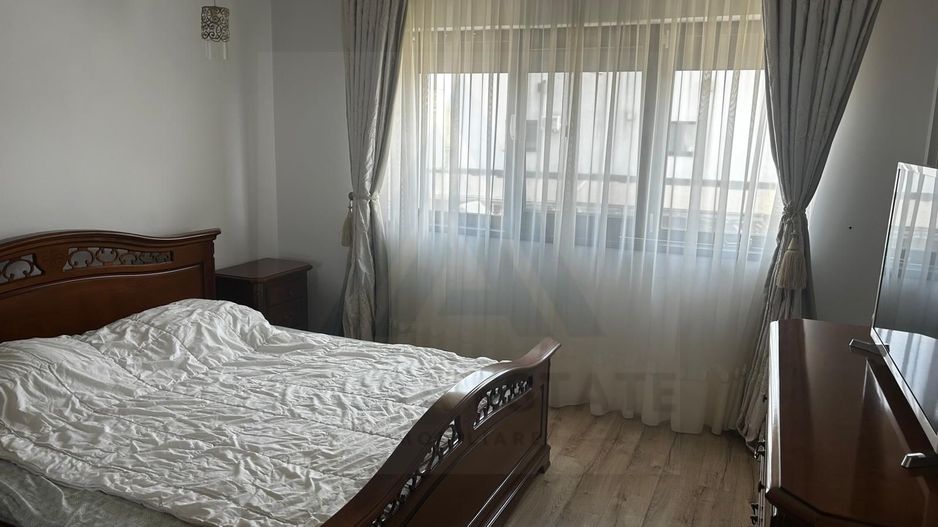 Casa individuala premium P+1+Pod teren 265 mp si carport in Selimbar - Poză 2