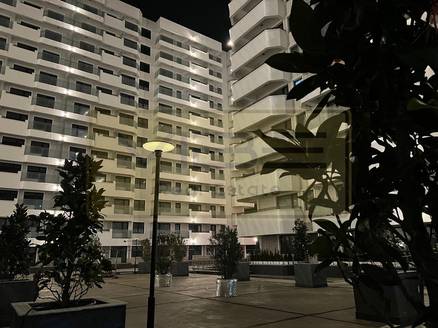 Apartament 2 camere + loc parcare Copou - Royal Town - Poză 1