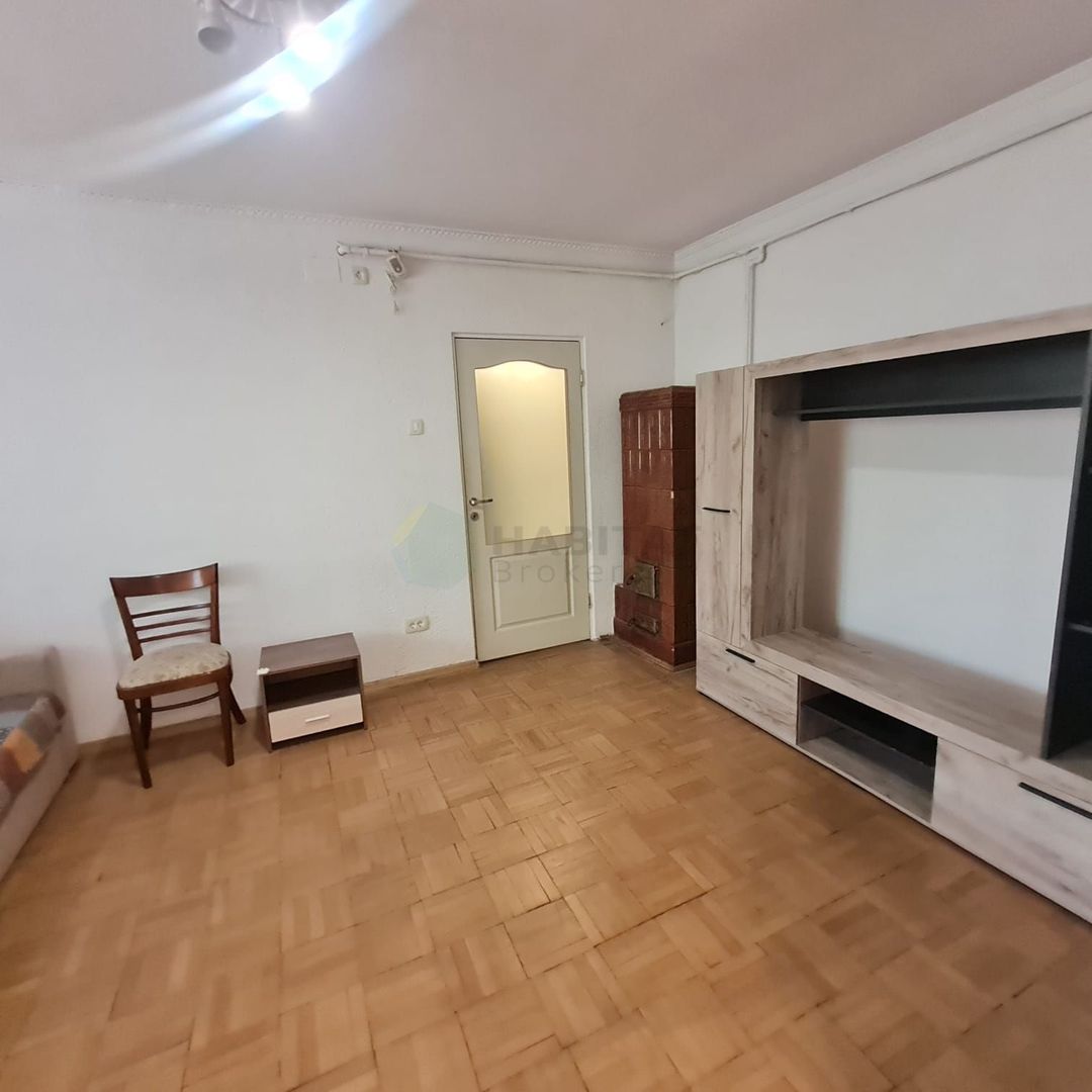 Apartament spațios de vânzare – 2 camere (extins la 3) – Cartier Pajura, Bucu - Poză 3