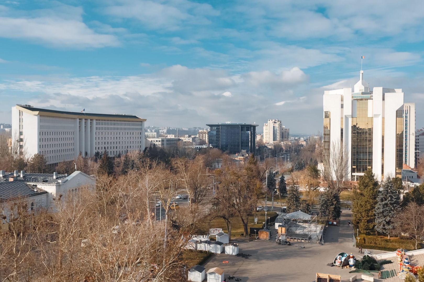 De închiriat apartament, 2 dormitoare, str. Teatrală 3, Centru. - Poză 21