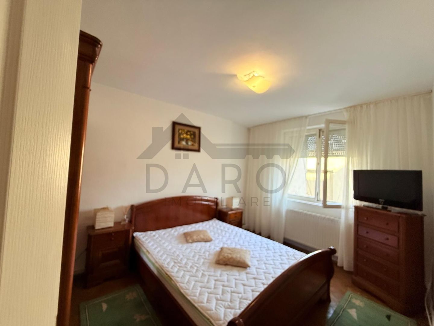 Închiriez apartament cu 2 camere in Tg Mureș, zonă centrală - Poză 10
