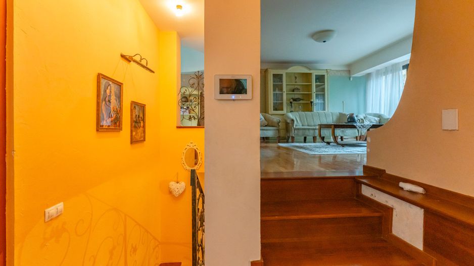 Casă individuală cu 7 camere lângă AFI Mall, ideală pentru birouri sau locuință - Poză 28