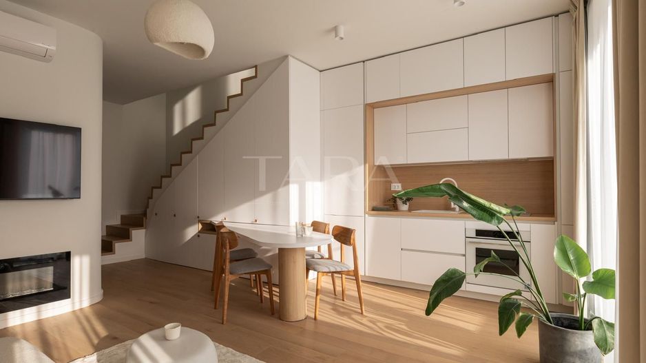 Studio de lux de închiriat, 2 niveluri, parcare subterană inclusa - Poză 1