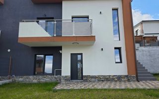 Casă de vânzare în Valea Adâncă, finalizată și intabulată – 3 camere, 80 mp utili, teren 250 mp, Iași, Miroslava - Poză 1