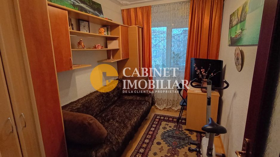 3 camere, decomandat, et.2, bloc '80, Gradinari -Iulius Mall - Poză 3