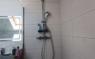 VILĂ MODERNĂ DE LUX CU PISCINĂ, FOTOVOLTAICE ȘI FOIȘOR – BREAZA - Poză 34