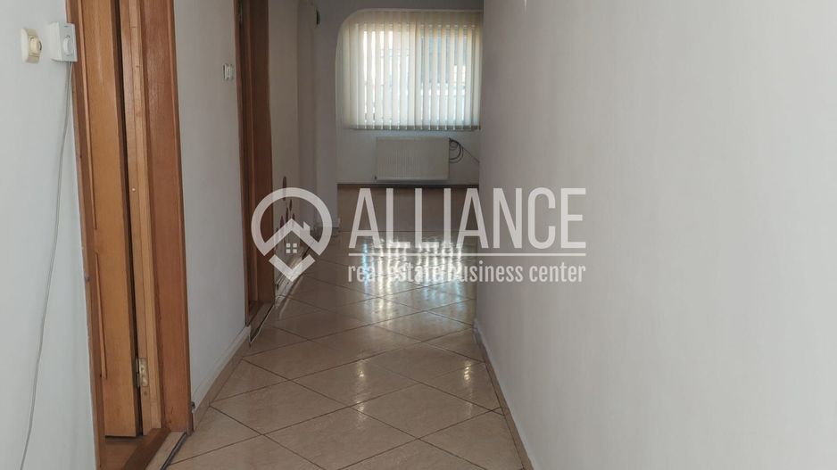 Centru(cod04)-Spatiu birou 70 mp - Poză 5