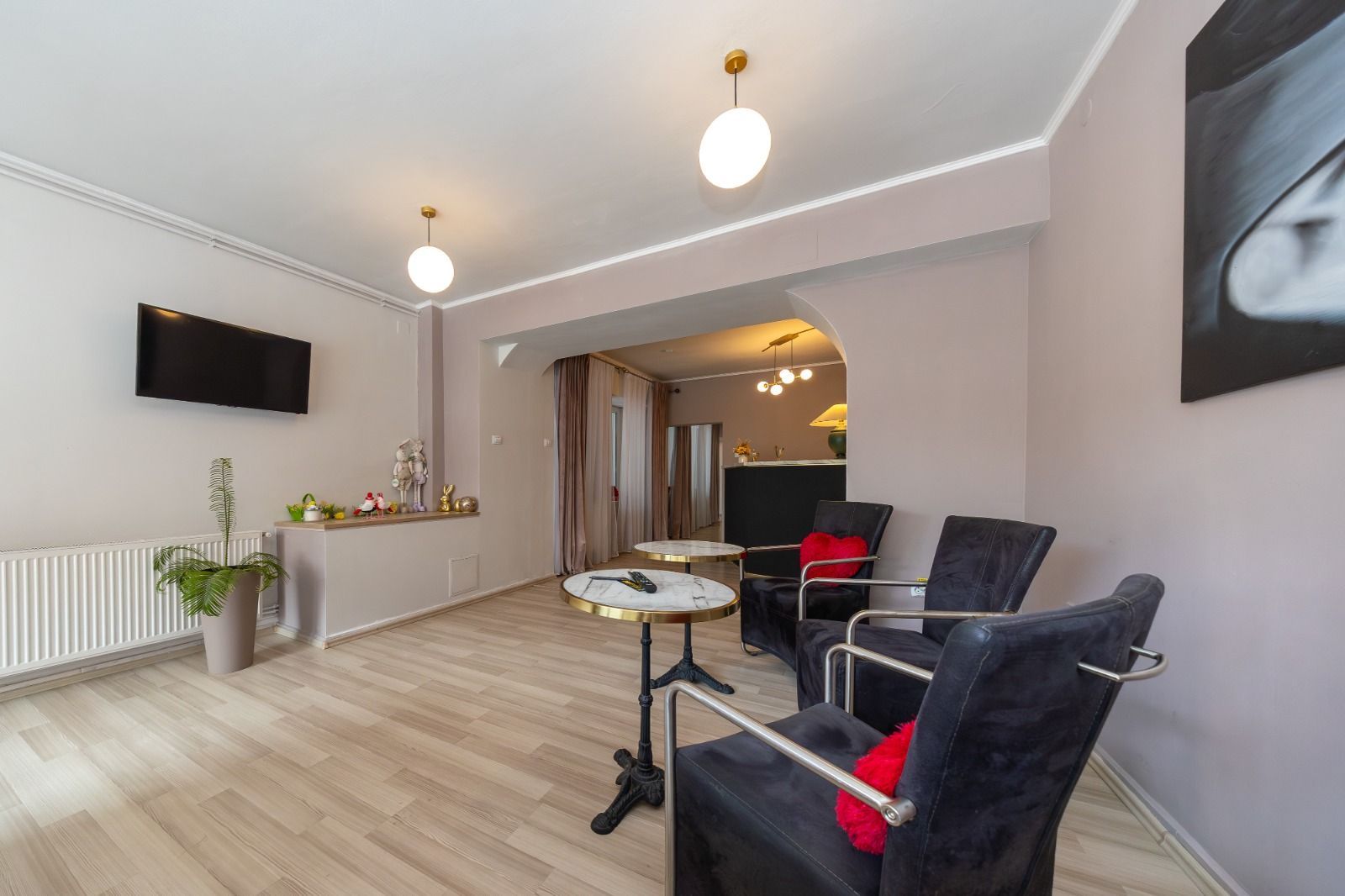 Spațiu comercial stradal de închiriat - Central - Iuliu Maniu - 72mp - Poză 3
