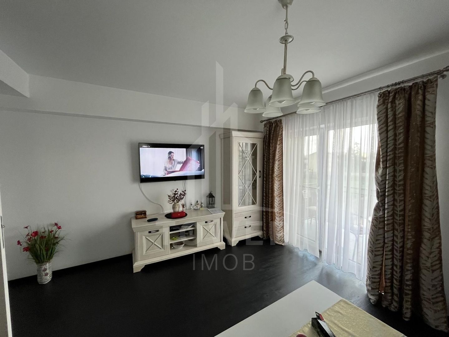 Apartament 3 camere – 68 mp utili + balcon – Metalurgiștilor – 165000€ - Poză 2