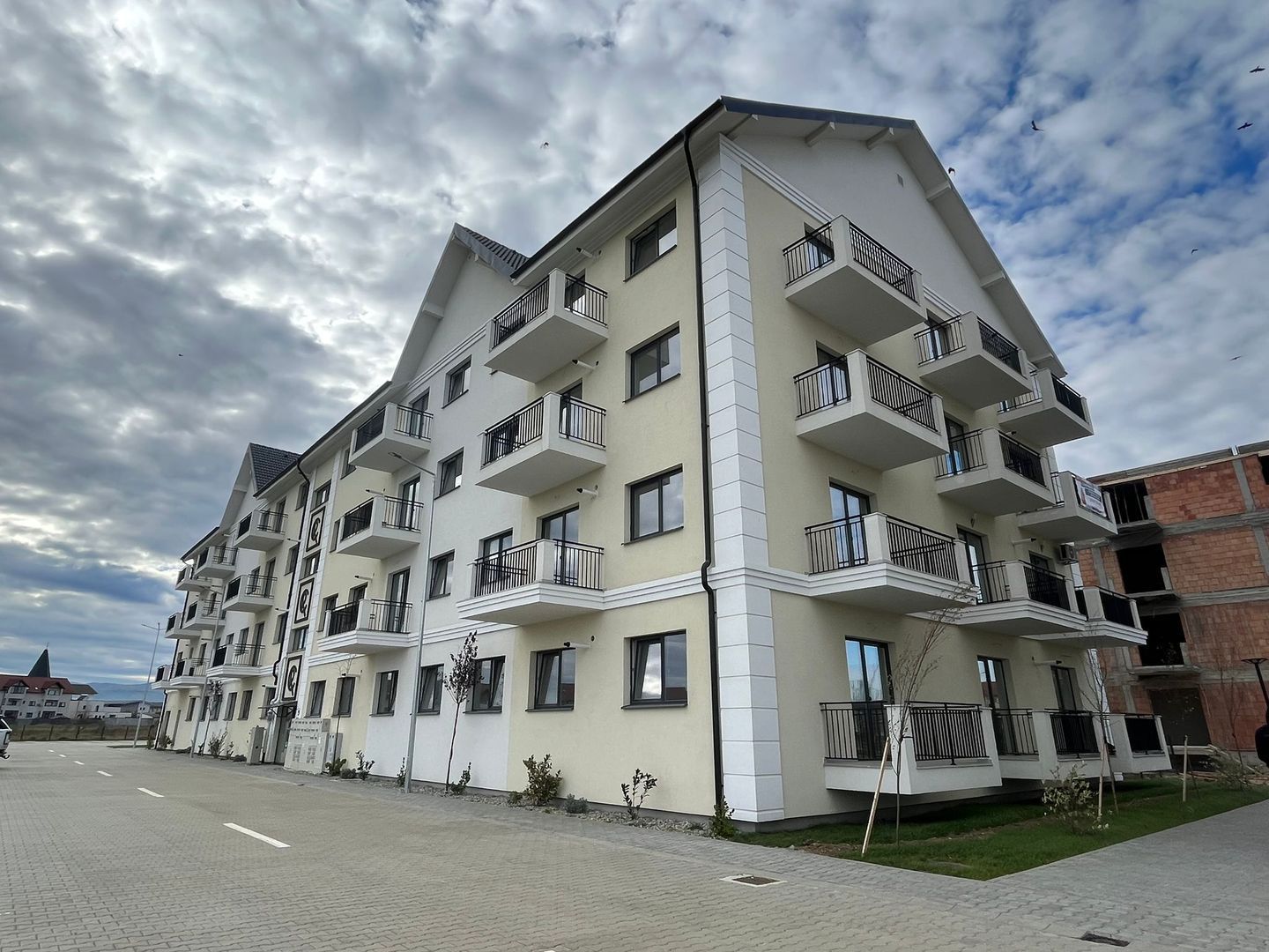 Apartament o camera cu bucatarie separata  - Selimbar/Sibiu - Poză 3